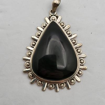 Rings & Pendants - Black & White Stones