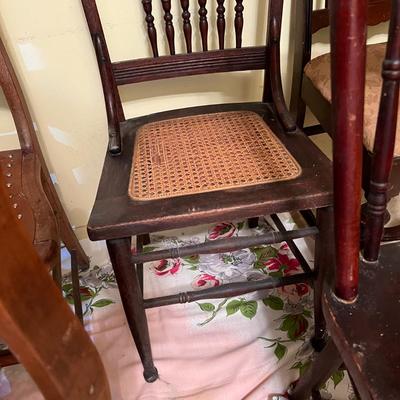 Mixed Lot 5 Vintage Chairs