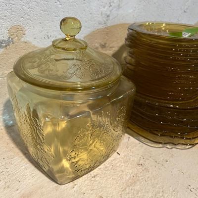 Big Lot Vintage Yellow Depression Glassware