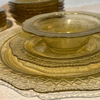 Big Lot Vintage Yellow Depression Glassware