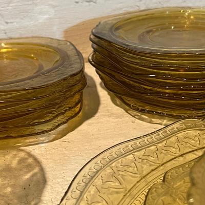 Big Lot Vintage Yellow Depression Glassware