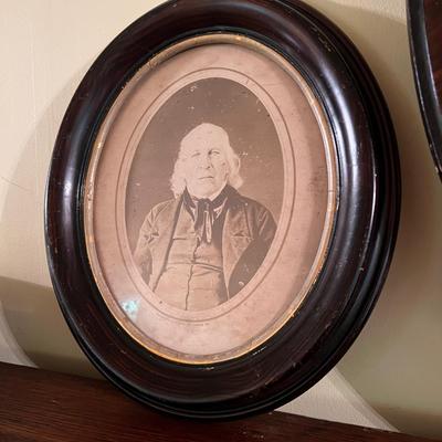 Lot 5 Antique Framed Portraits Photographs