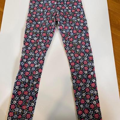 7 Pairs of Leggings Size 6T-8T