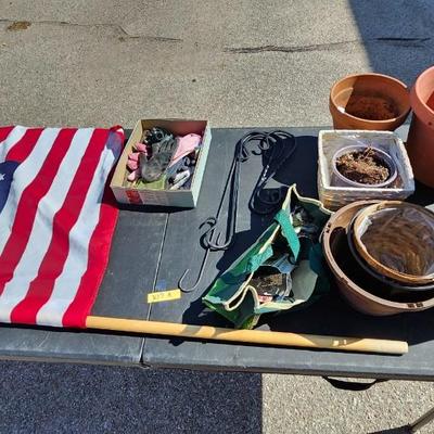 Flag and Planter lot