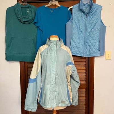 Women’s Mixed Clothing Lot - Lands End, L.L. Bean - Pants, Tops, Jacket, Fleece
