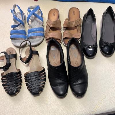 Women’s Sandals Shoes Lot - Clark’s, Bass