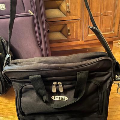 Luggage Travel Bags Lot - Protege Suitcase New, Totes Rolling Travel Bag