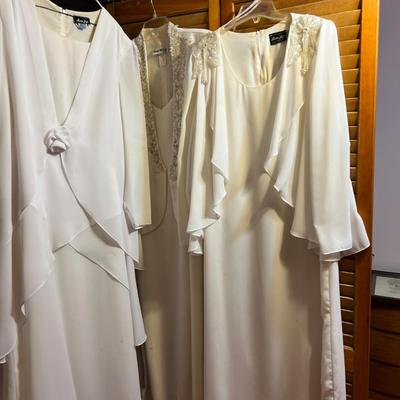 Big Mixed Lot Women’s Clothing - Chicos, Liz Claiborne, Evan Picone
