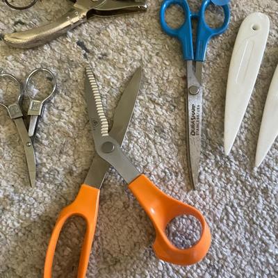 Scissors