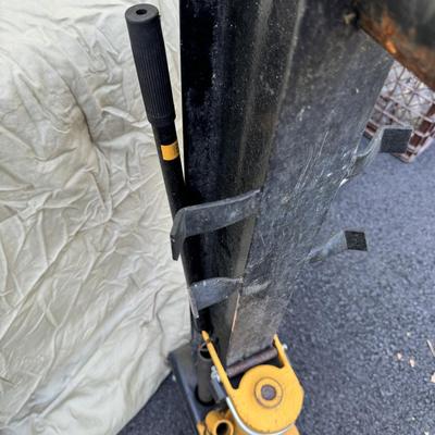 Central Hydraulics 10 Ton Log spliter