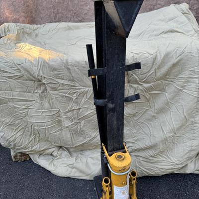 Central Hydraulics 10 Ton Log spliter