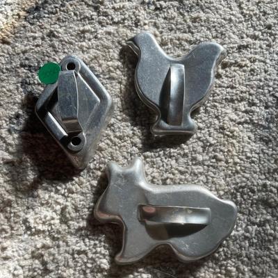 Aluminum cookie cutter with handle-deer