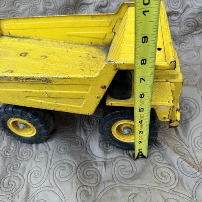 1986 Metal Remco Truck