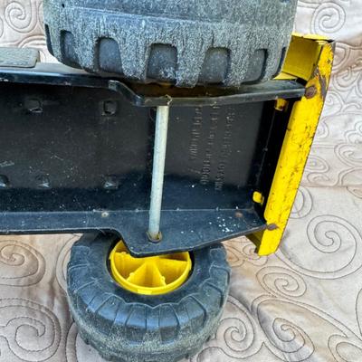 1986 Metal Remco Truck