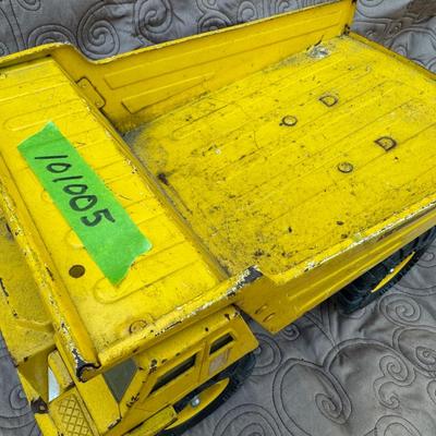 1986 Metal Remco Truck