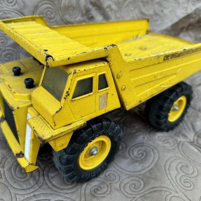 1986 Metal Remco Truck