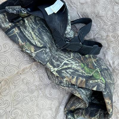 Red Head Weighters/Hip Boots Size 6 & 7