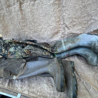 Red Head Weighters/Hip Boots Size 6 & 7