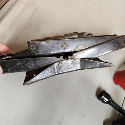 Car Lot, Jack Stands , 4 Way Lug Wrenches , Jacks