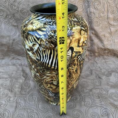 Safari Animal Vase Decor