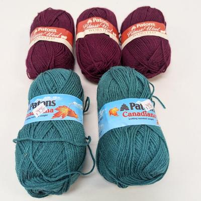 Patons Canadiana Knitting Worsted Yarn/Wool - Various Colors (#28)