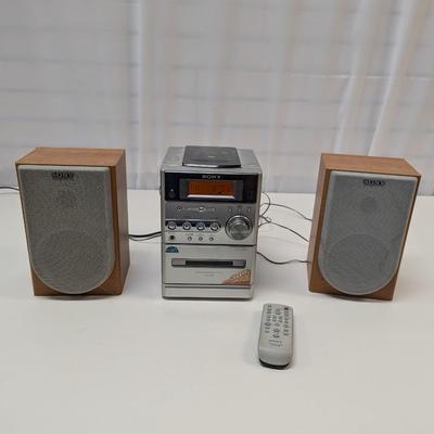 SONY MIcro HIFI Component System CMT-NE3 System With Speakers