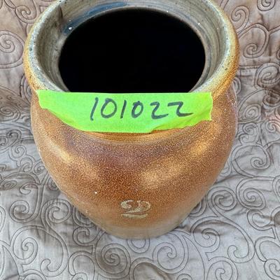 Very nice 2 Gallon Jug / Crock