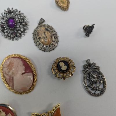 Cameo Brooches & Lapel Pins