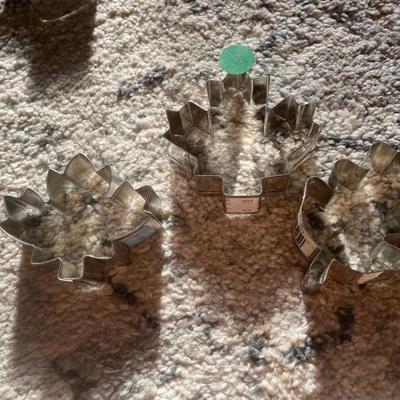 Aluminum cookie cutters-leaves