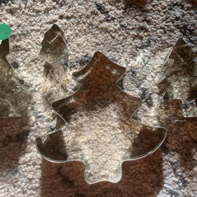 Aluminum cookie cutter-trees
