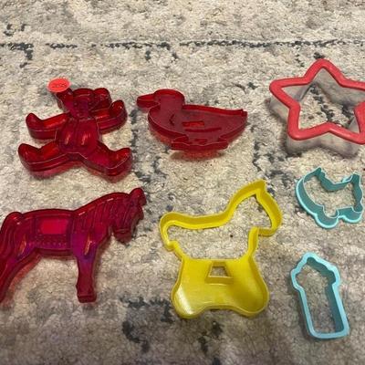 Plastic cookie cutters horse
