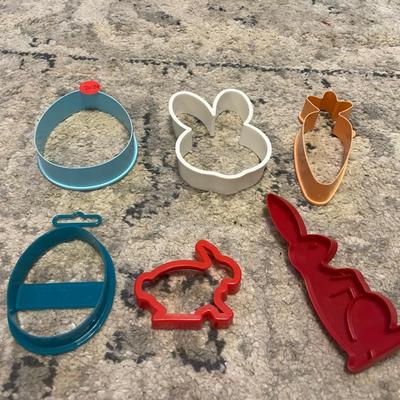 Plastic Easter cookie cutters