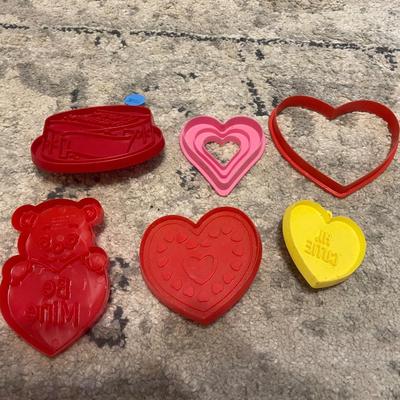 Valentine’s Day plastic cookie cutters