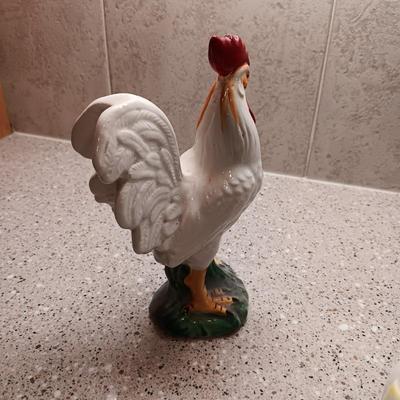 CERAMIC DECORATIVE ROOSTERS, TEA BAG PLATES AND SALT/PEPPER SHAKERS