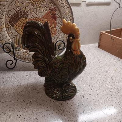 AN ASSORTMENT OF DECORATIVE ROOSTERS