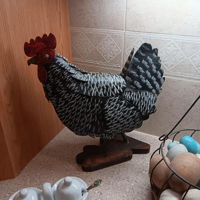 TIN ROOSTER, EGG BASKET AND JELLY HOLDER