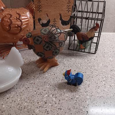 MILK GLASS HEN ON NEST, CERAMIC HOT PLATE AND OTHER ROOSTERS