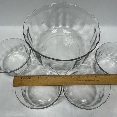 5pc Set Clear Glass Salad Bowls