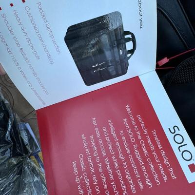 Black Leather Case w/ Strap by Solo