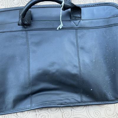 Black Leather Case w/ Strap by Solo