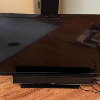 Toshiba 42” TV w/ Panasonic Sound Bar