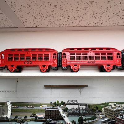 Cast Iron Train Set (4 cars)