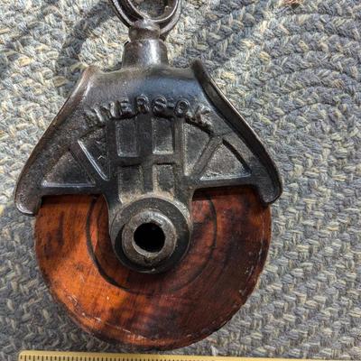 Vintage Myers OK H322 X Cast Iron & Wood Barn Pulley
