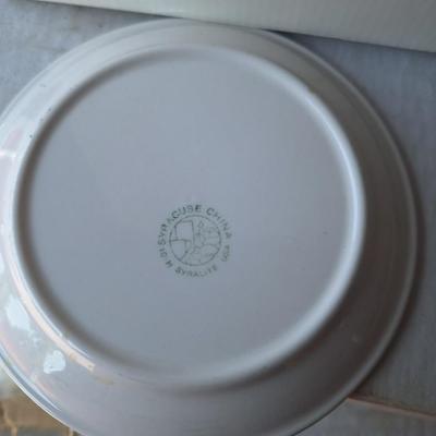 pair Syracuse plates