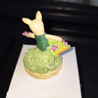 Piglet w/ Caterpillar Thimble