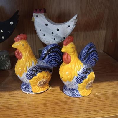 MILK GLASS HEN ON NEST, 2 WOODEN ROOSTERS AND SALT/PEPPER SHAKERS