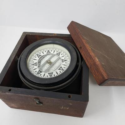 Vintage Dirigo Ship Compass In Wood Box