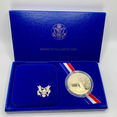 1986 US Mint Liberty Silver Dollar