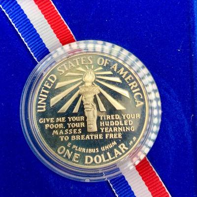 1986 US Mint Liberty Silver Dollar