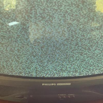 2 tv’s & 2 vcr players
